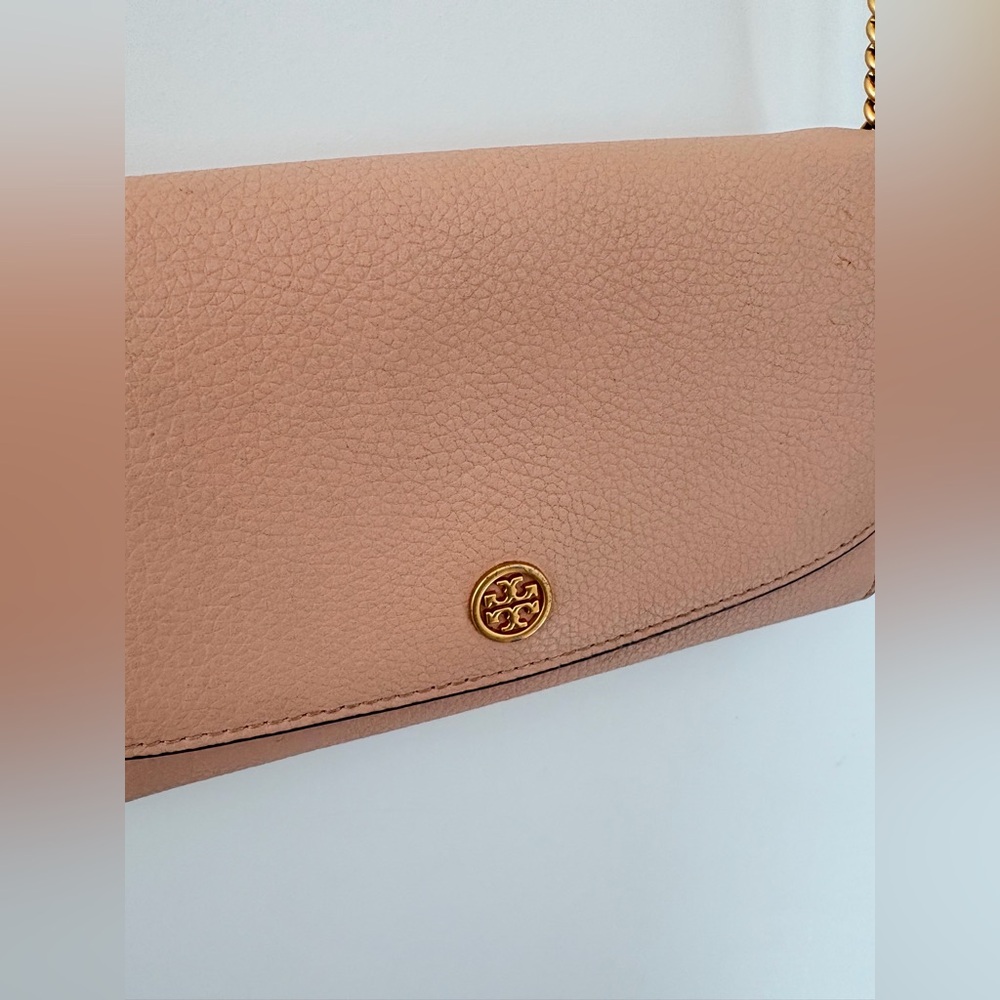Tory Burch Robinson Wallet Crossbody in Blush - Picture 5 of 11